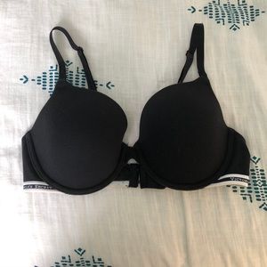 Victoria’s Secret Black Lined Perfect Coverage Bra